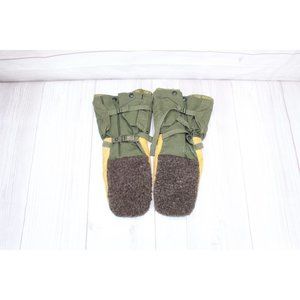 Men's Green and Brown Gloves